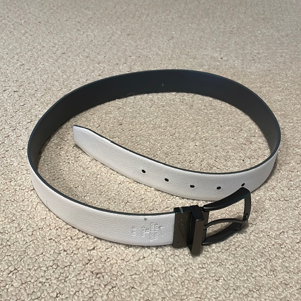 Nike Reversible Leather Belt